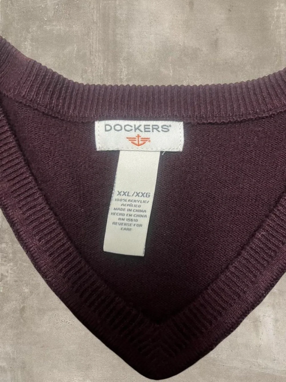 Dockers Burgundy Argyle V-Neck Sweater XXL - Picture 2 of 6